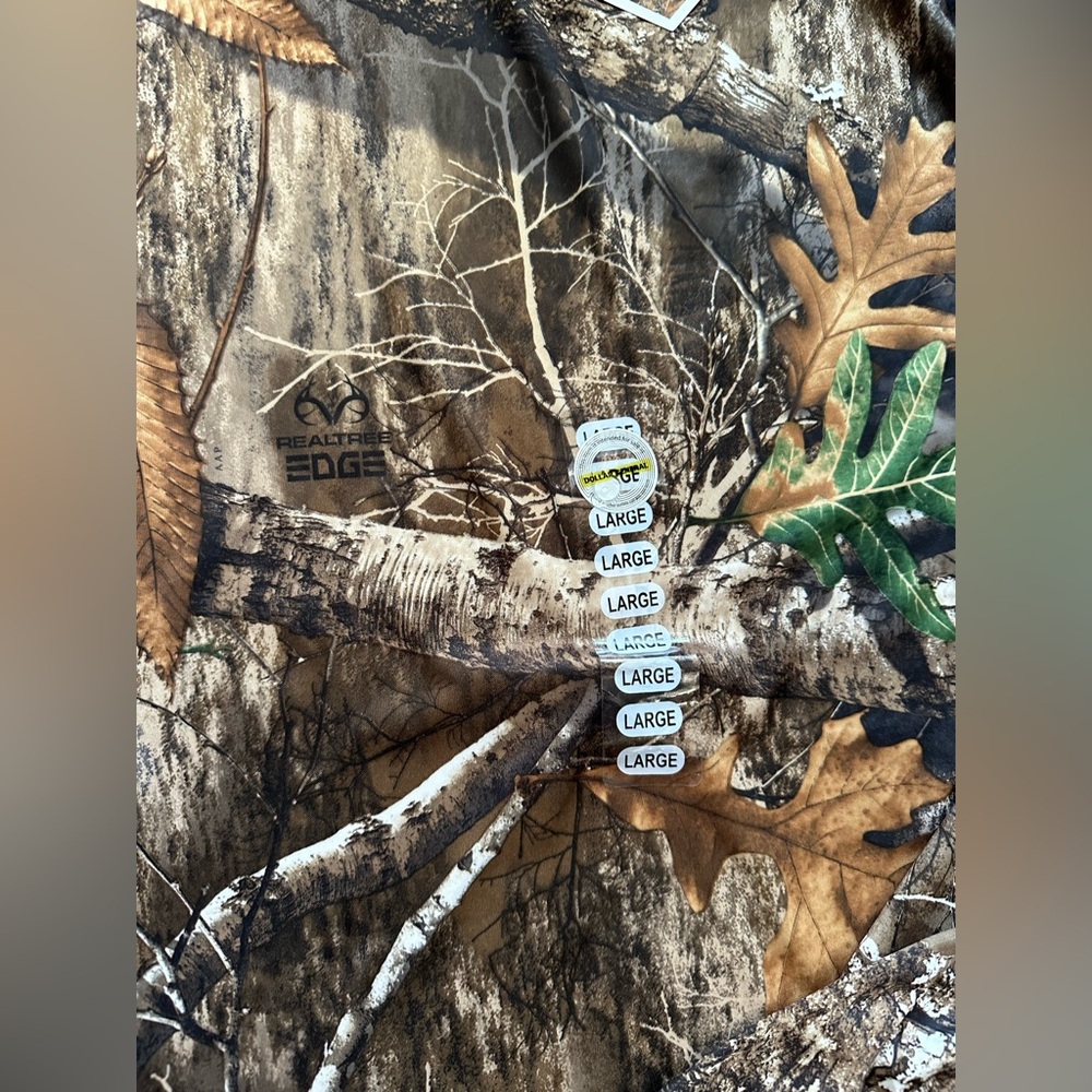 Realtree Men's Long Sleeve Camouflage T-Shirt NWT - Picture 3 of 6